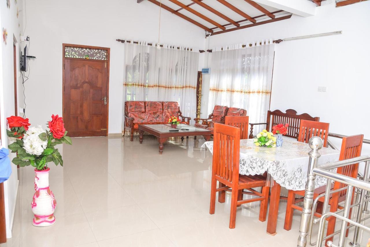 Rashmi Homestay Balapitiya Exterior foto